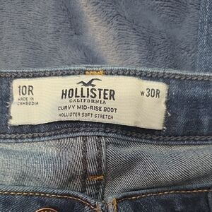Women's Hollister Curvy Mid-Rise Bootcut Jeans - Light Blue Wash Soft Stretch
